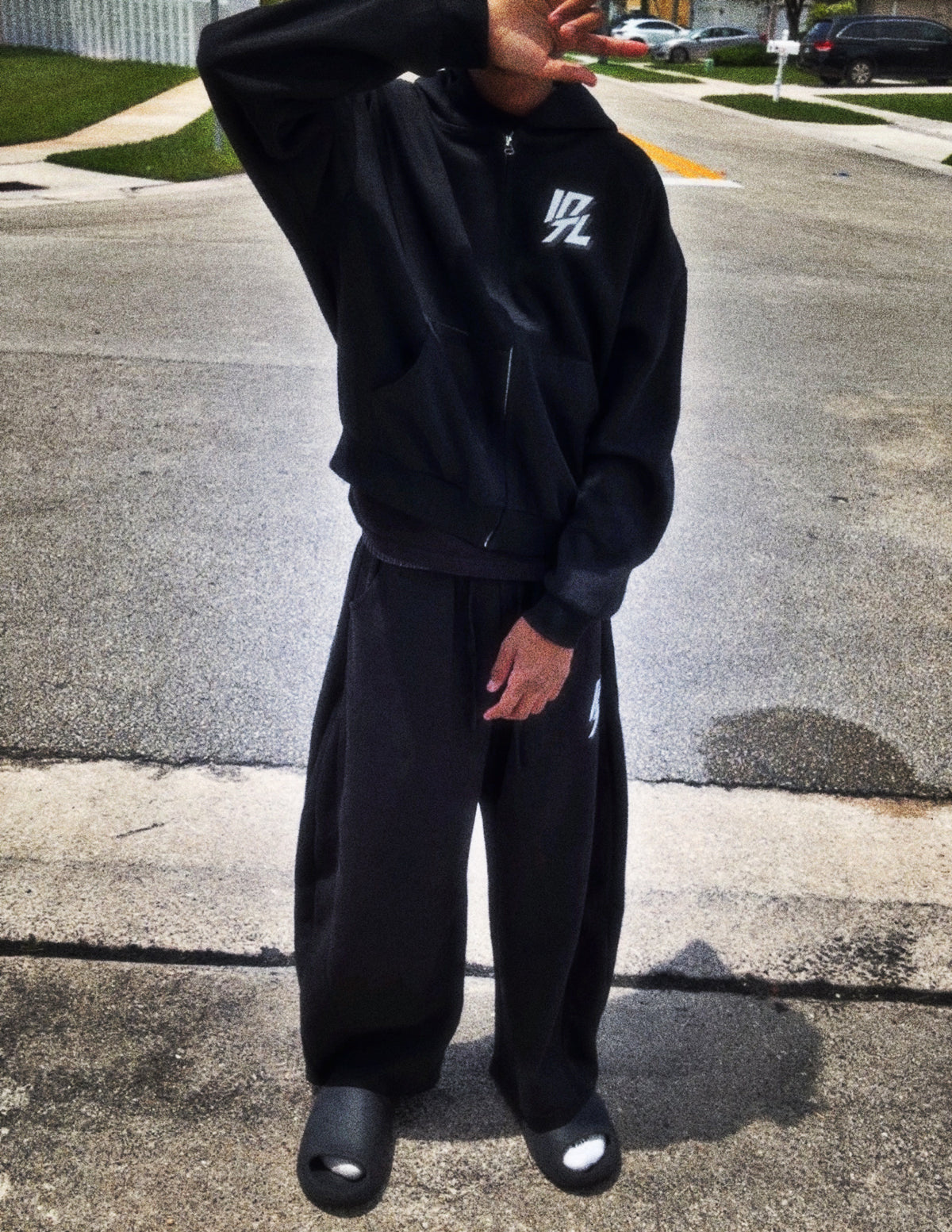 UNI PLAID SWEATSUIT BUNDLE
