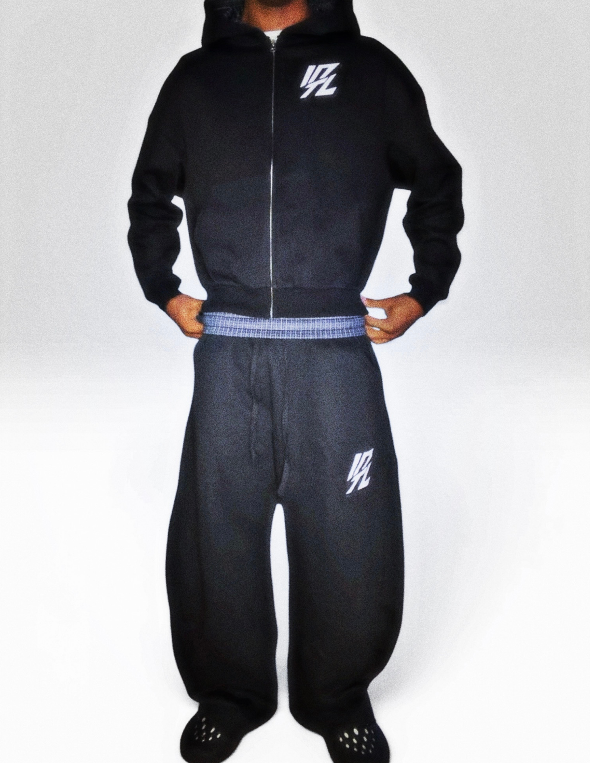 UNI PLAID SWEATSUIT BUNDLE